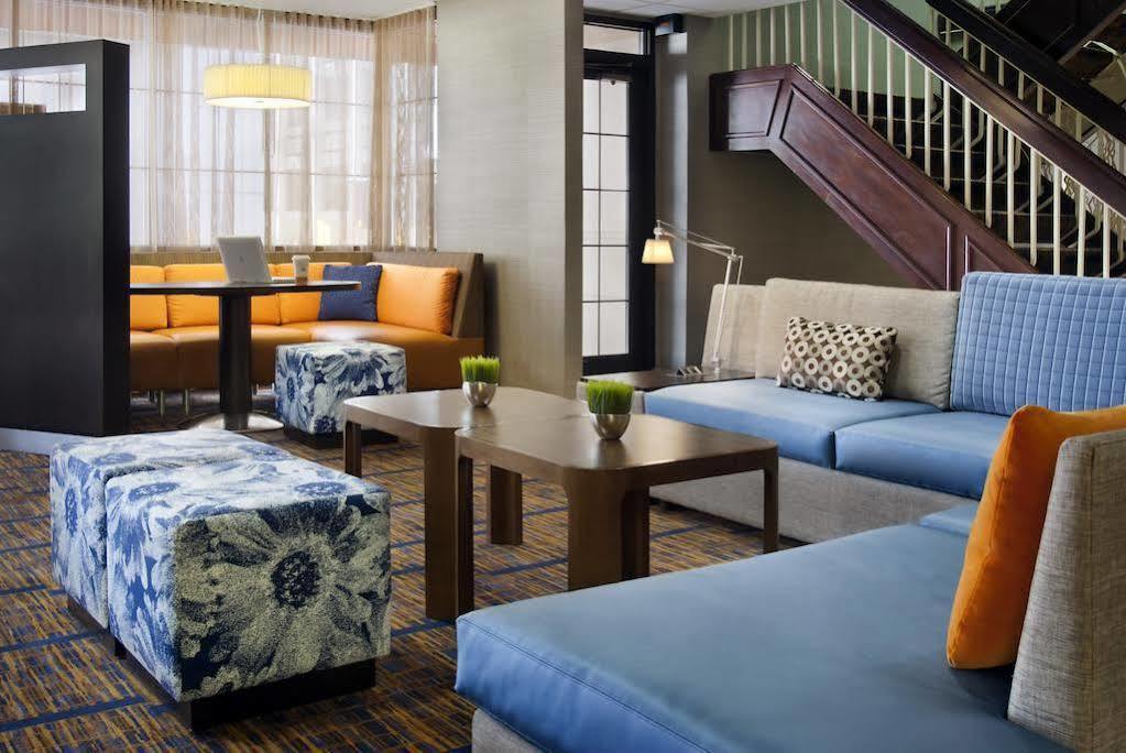 Courtyard Wilmington Downtown Hotel Bagian luar foto